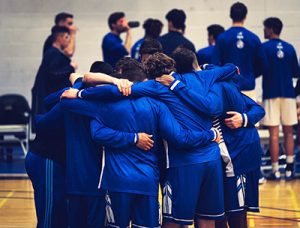 basketball team huddle